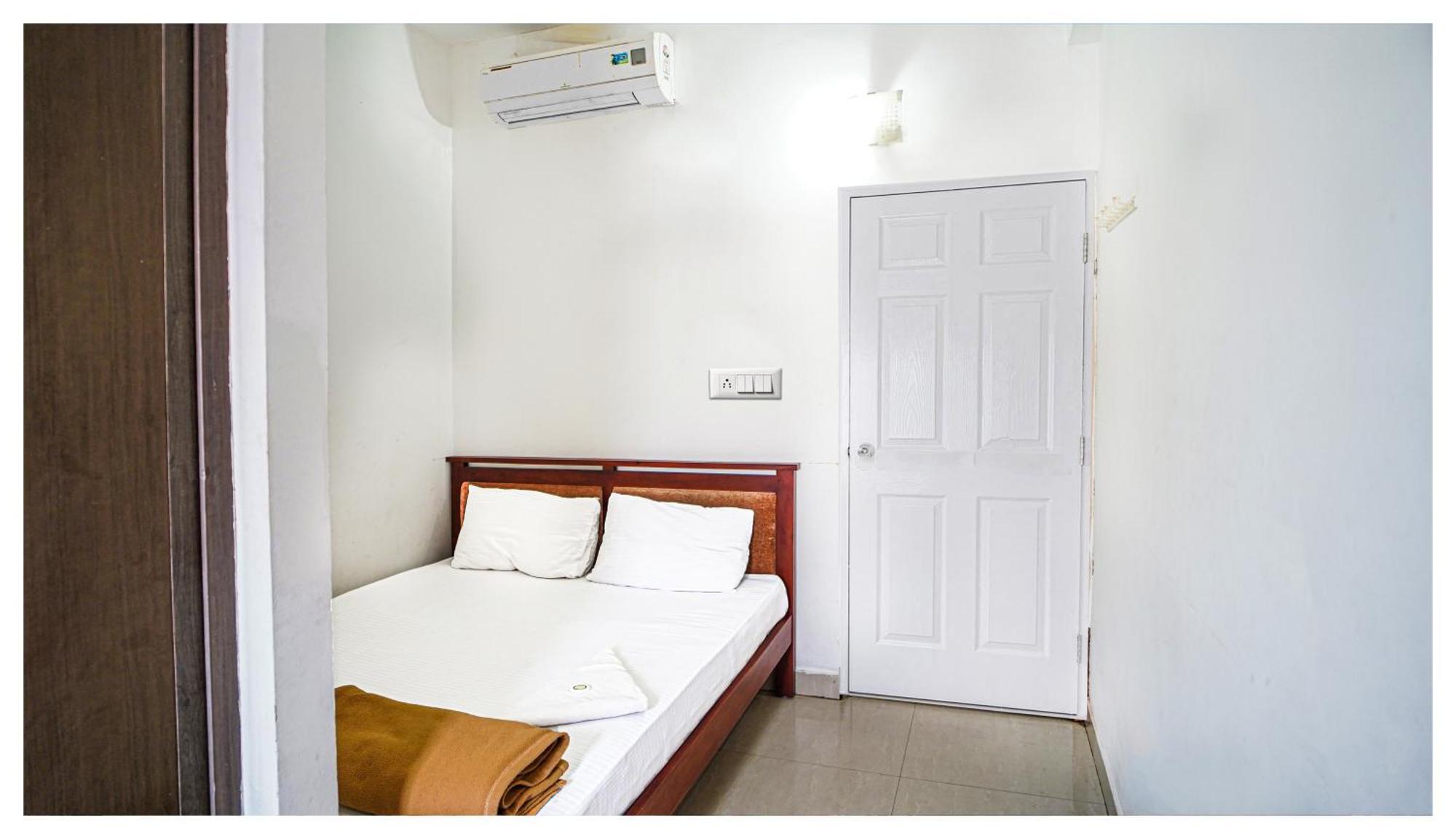 Kay Kay Residency Villa Kochi Exterior photo